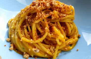Spaghett San Gennaro: la ricetta di Totò. Il piatto originale delle nonne napoletane