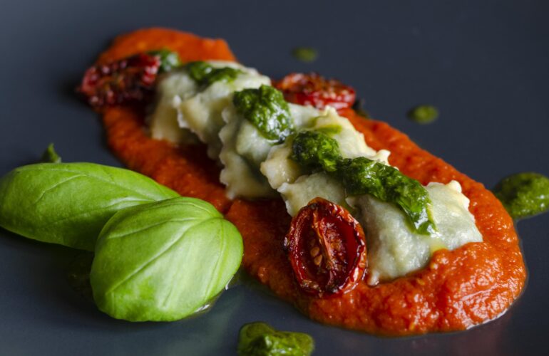 raviolini fatti in casa ai due pomodori
