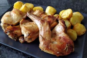 Coniglio al forno con patate