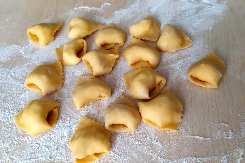 Tortelloni di ricotta e prosciutto cotto