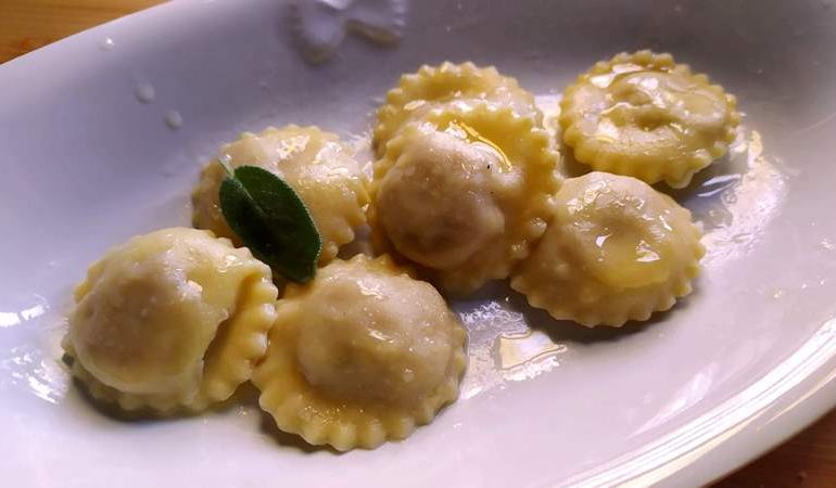 Tortelli di castagne emiliani