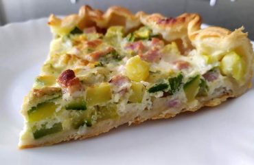 Torta salata con zucchine stracchino e prosciutto cotto