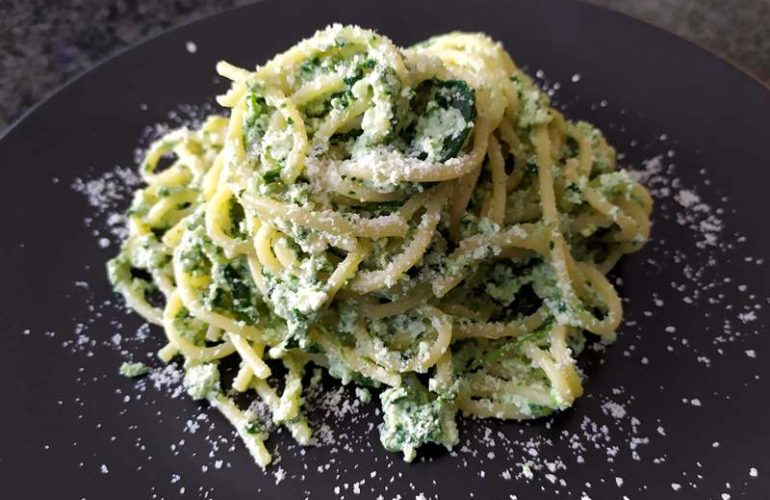 Spaghetti ricotta e spinaci