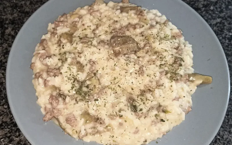 risotto con carciofi e carne macinata