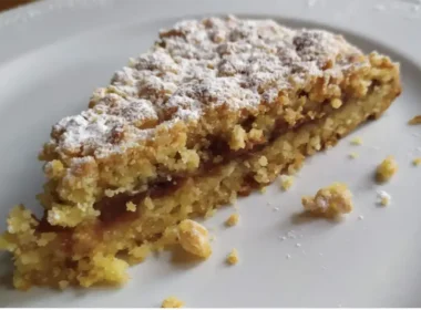 sbriciolata fredda con marmellata