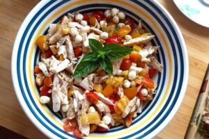 Insalata di pollo alla caprese
