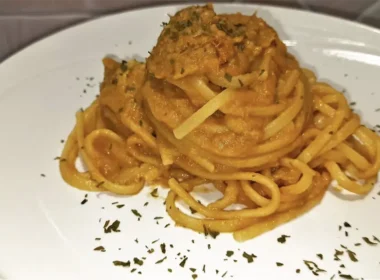 linguine con crema di piselli e tonno