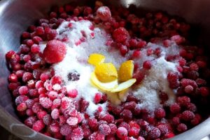 Confettura ai frutti di bosco