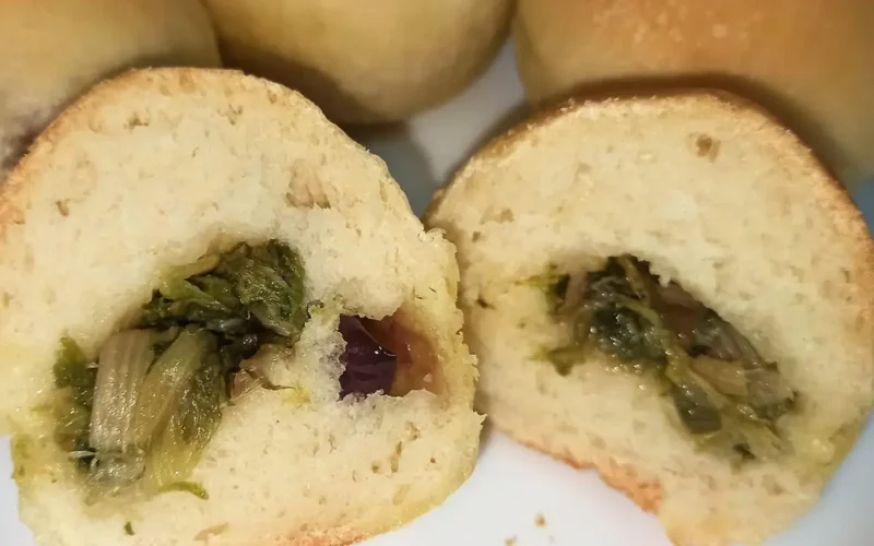 Piccoli panini con verdure di stagione. Soffici e profumati