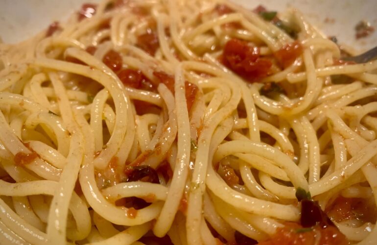 spaghetti alla checca sul rogo