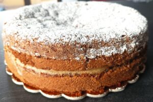 Torta rustica di noci e caffè
