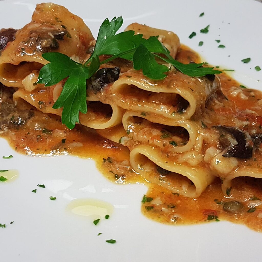 Paccheri con Baccalà alla Napoletana