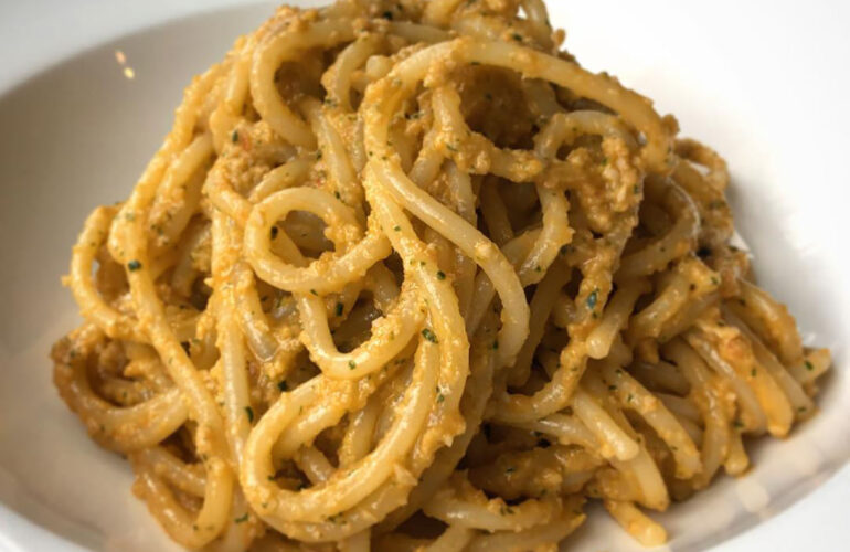 spaghetti al pesto alla trapanese