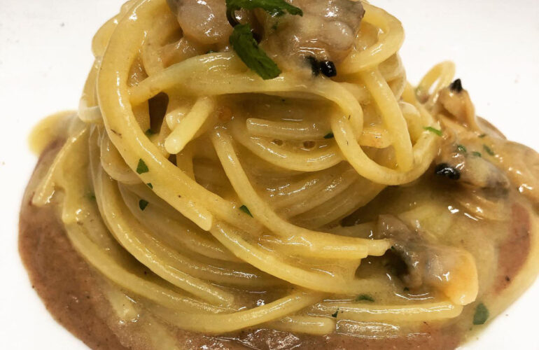 spaghetti vongole e lenticchie
