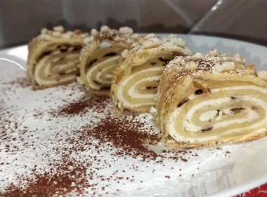 Rotolo di pasta sfoglia con ricotta e cioccolato