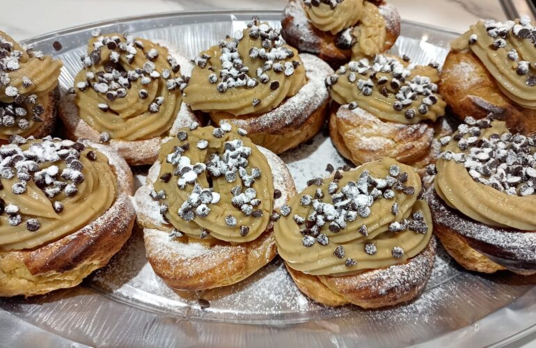 zeppole con crema al caffè