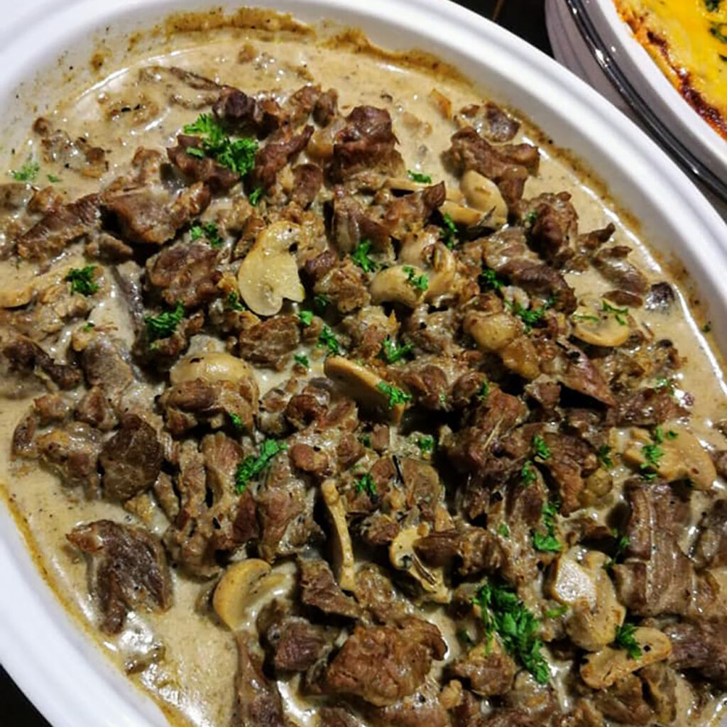 Agnello alla Stroganoff
