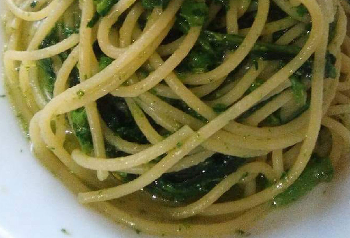 spaghetti aglio olio e friarelli