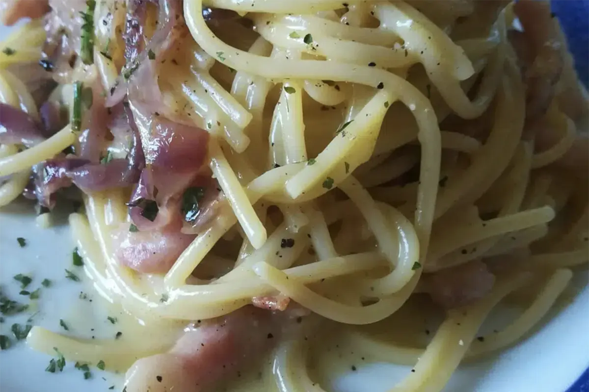 spaghetti cipolla e origano