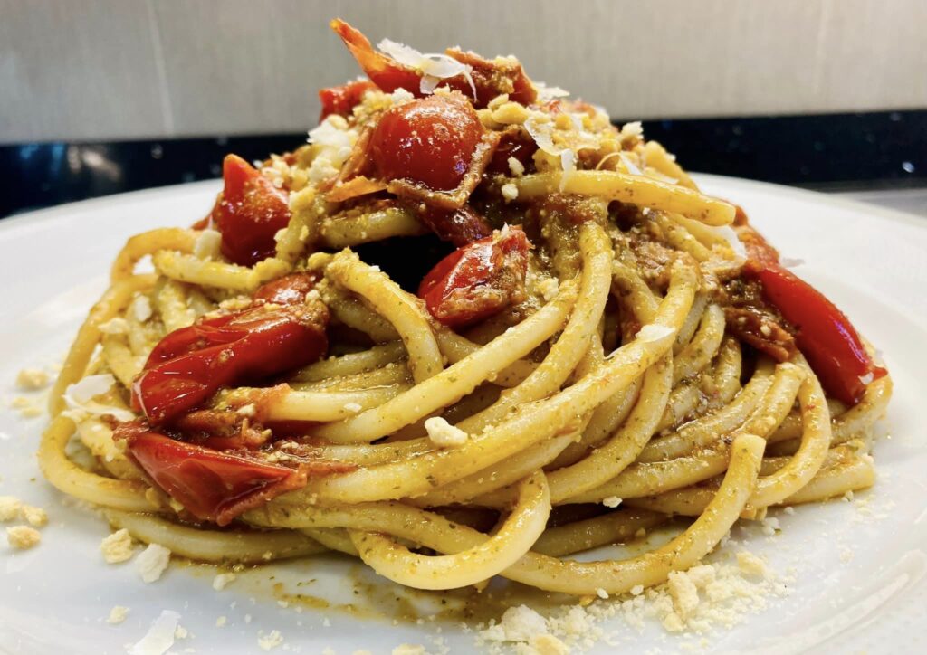 spaghetti al pomodoro bruciato piuricette