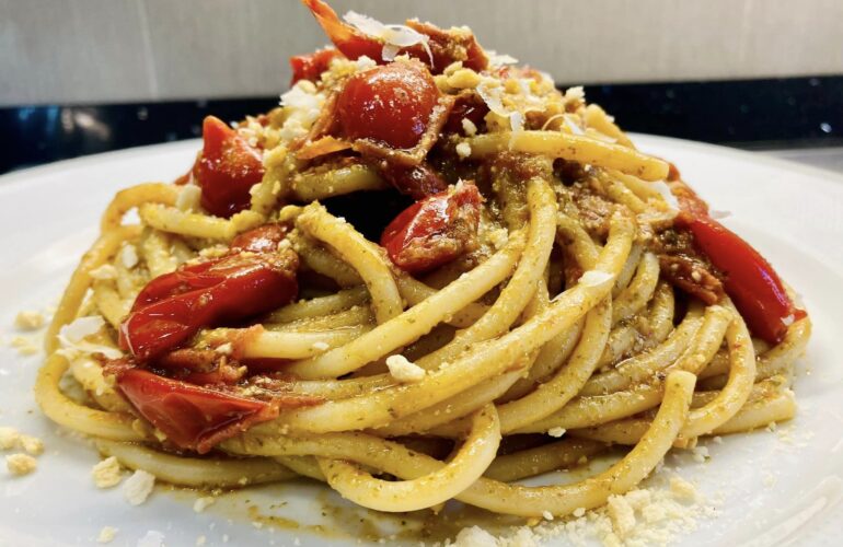 spaghetti al pomodoro bruciato piuricette