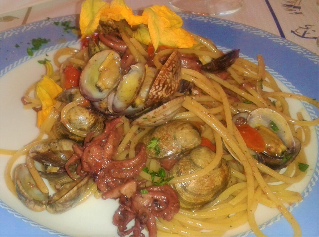 vermicelli polipetti vongole e fiori di zucca