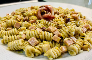 pasta fredda pistacchio e mortadella 2