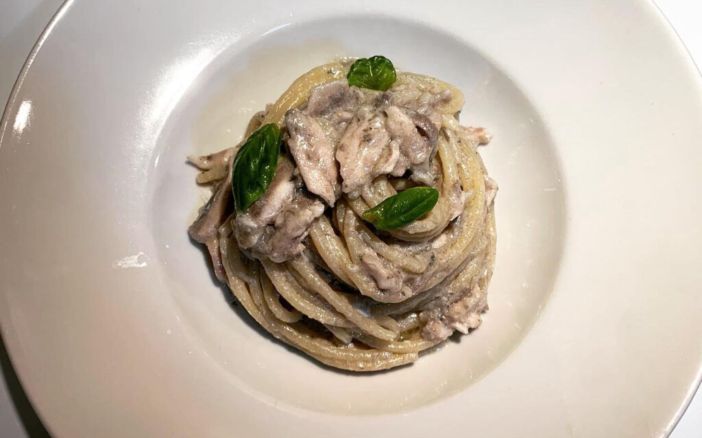 spaghetti limone alici e pecorino