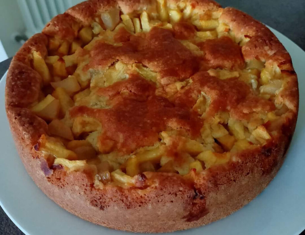 Torta mele pere con impasto finta crostata.
