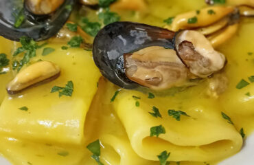 cozze e zafferano
