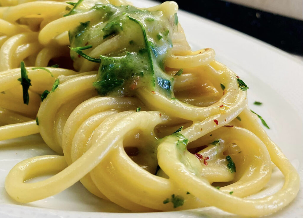 spaghetti aglio e olio triplo