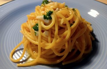 spaghetti aglio olio e pecorino