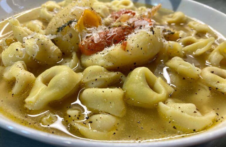 tortellini in brodo