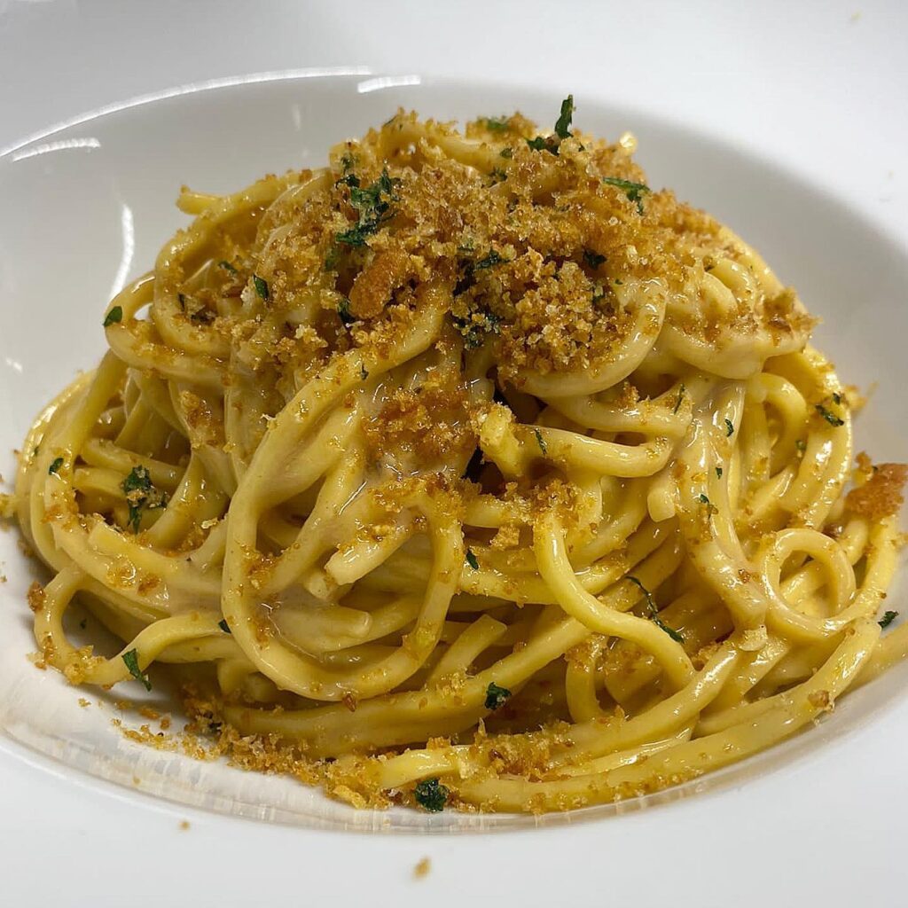 tagliolini burro e acciughe