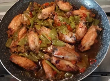 Ali di pollo ai peperoni