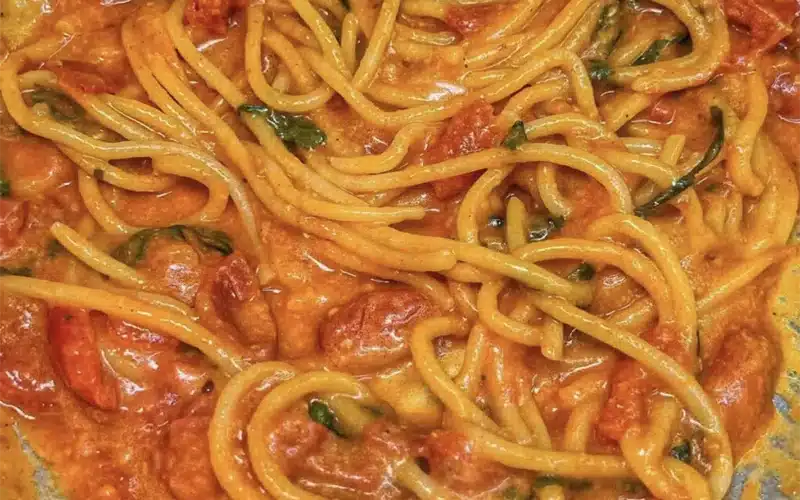 spaghetti allo scarpariello di cannavacciuolo