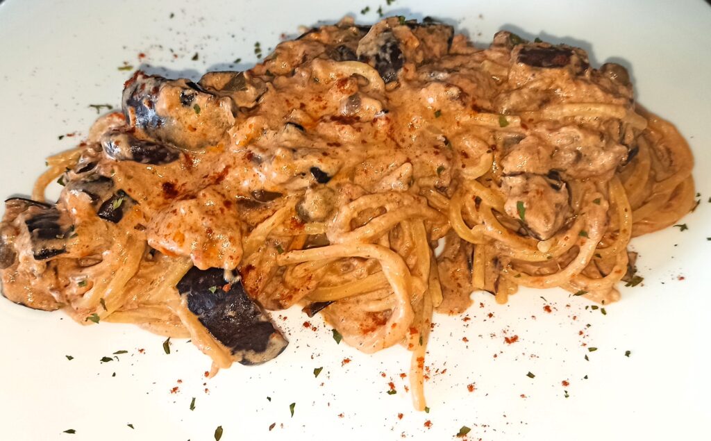 spaghetti tonno e melanzane