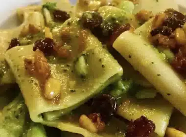 pasta broccoli e uvetta passa