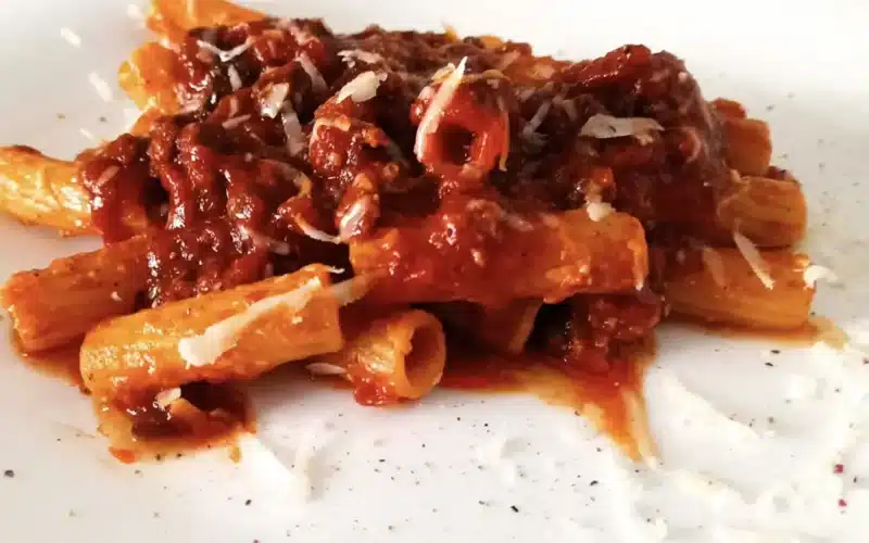 rigatoni al ragù di agnello