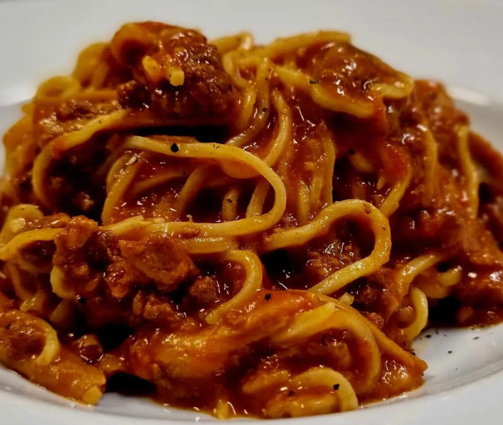 tagliolini al ragù