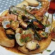 zuppa di cozze alla napoletana con fresella