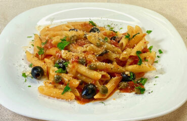 penne a crudo in padella 3