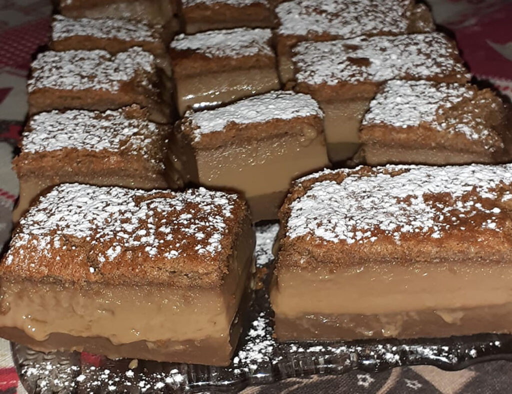Torta magica al caffè