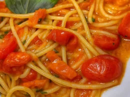 pasta ai pomodorini napoletana