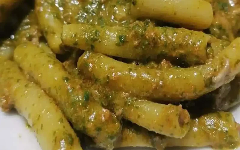 pasta pesto e salsiccia