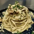 spaghetti aglio olio noci e alici