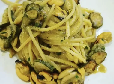 spaghetti del cantuccio con zucchine e cozze