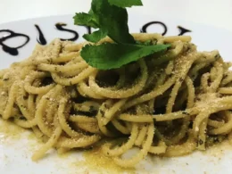 spaghetti freddi con acciughe