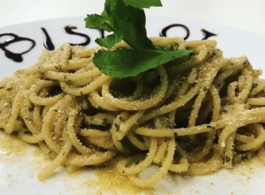 spaghetti freddi con acciughe