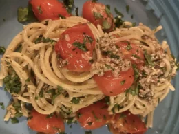 Spaghetti al pesto di alici